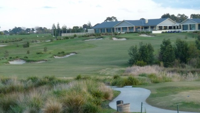 The 18th tee at Yering Meadows Nursery Course