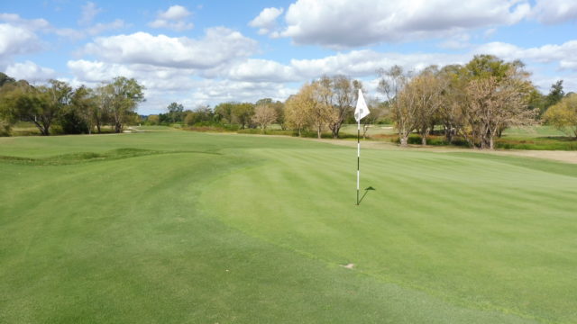 The 11th green at Riverside Oaks Golf Resort Bungool Course