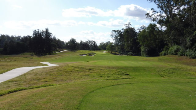 The 16th tee at Riverside Oaks Golf Resort Bungool Course