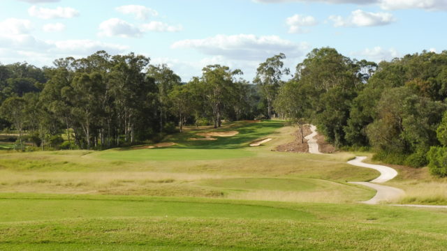 The 18th tee at Riverside Oaks Golf Resort Bungool Course