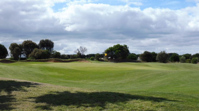 The 4th green at Thirteenth Beach Golf Links Creek Course