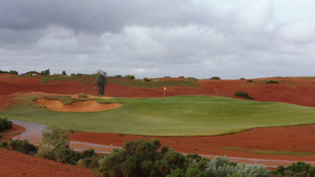 The 16th green at Kalgoorlie Golf Club