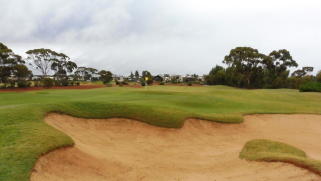 The 4th green at Kalgoorlie Golf Club