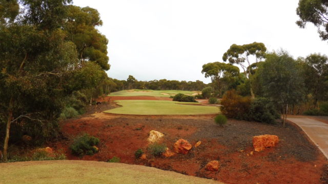 The 8th tee at Kalgoorlie Golf Club