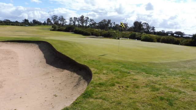 The 8th green at Horsham Golf Club