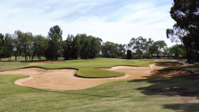 The 9th green at Murray Downs Golf Country Club