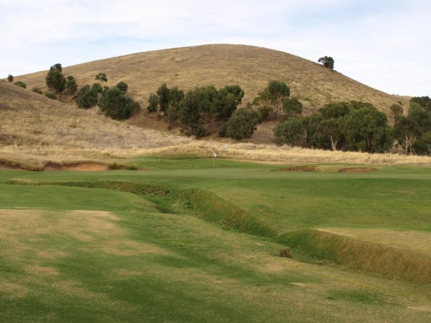 The 4th green at Links Lady Bay Golf Resort