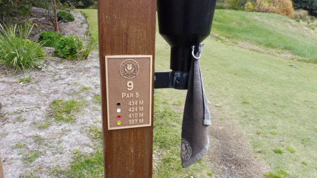 Hole marker at Bonnie Doon Golf Club