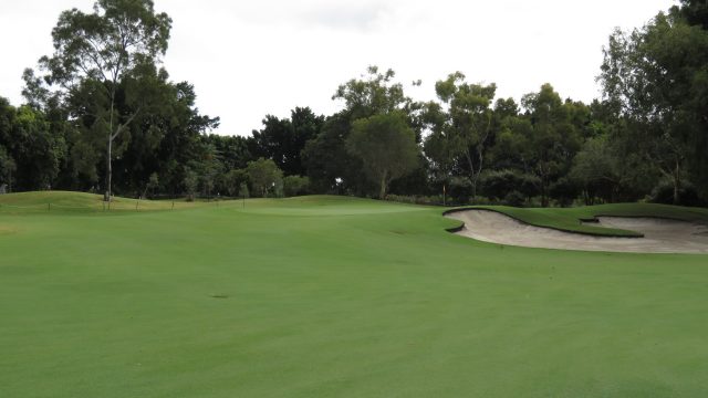 The 5th green at Lakelands Golf Club